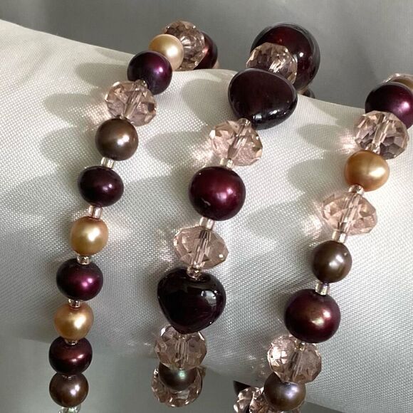 ZI# Striking Crystal, Quartz, Pearl & Silver Necklace - Picture 5 of 9